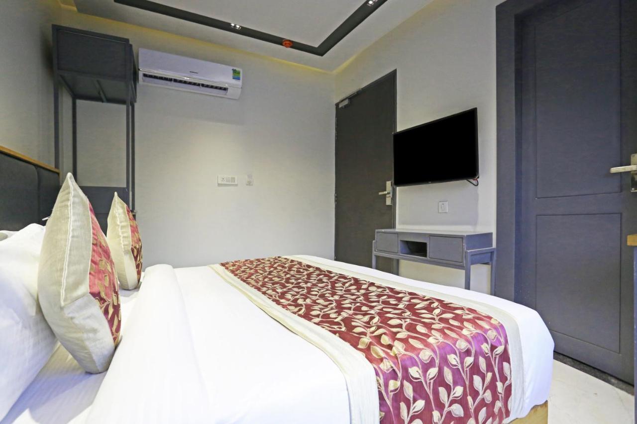 Hotel Apple Villa - Near Delhi Airport With Free Airport Transsfer Nowe Delhi Zewnętrze zdjęcie